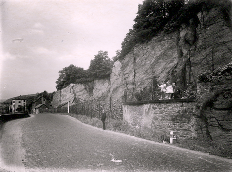 1933 - Provinzialstrasse von Fahr am Rhein beim Friedrichstein